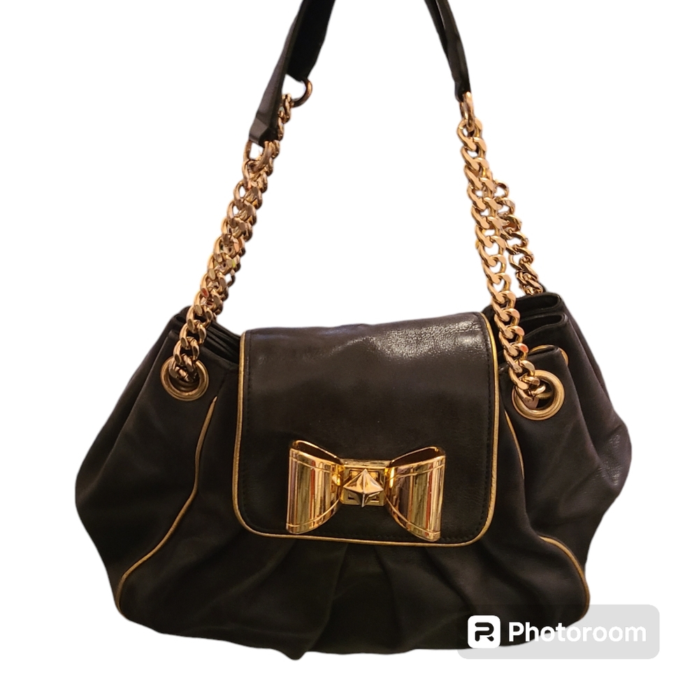BETSEY JOHNSON BLACK LEATHER BIW HANDBAG LNC.